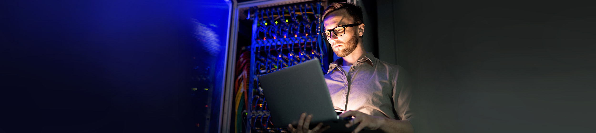 01 WhitePaper Automation of Network Function Service Provisioning 2500X560 1